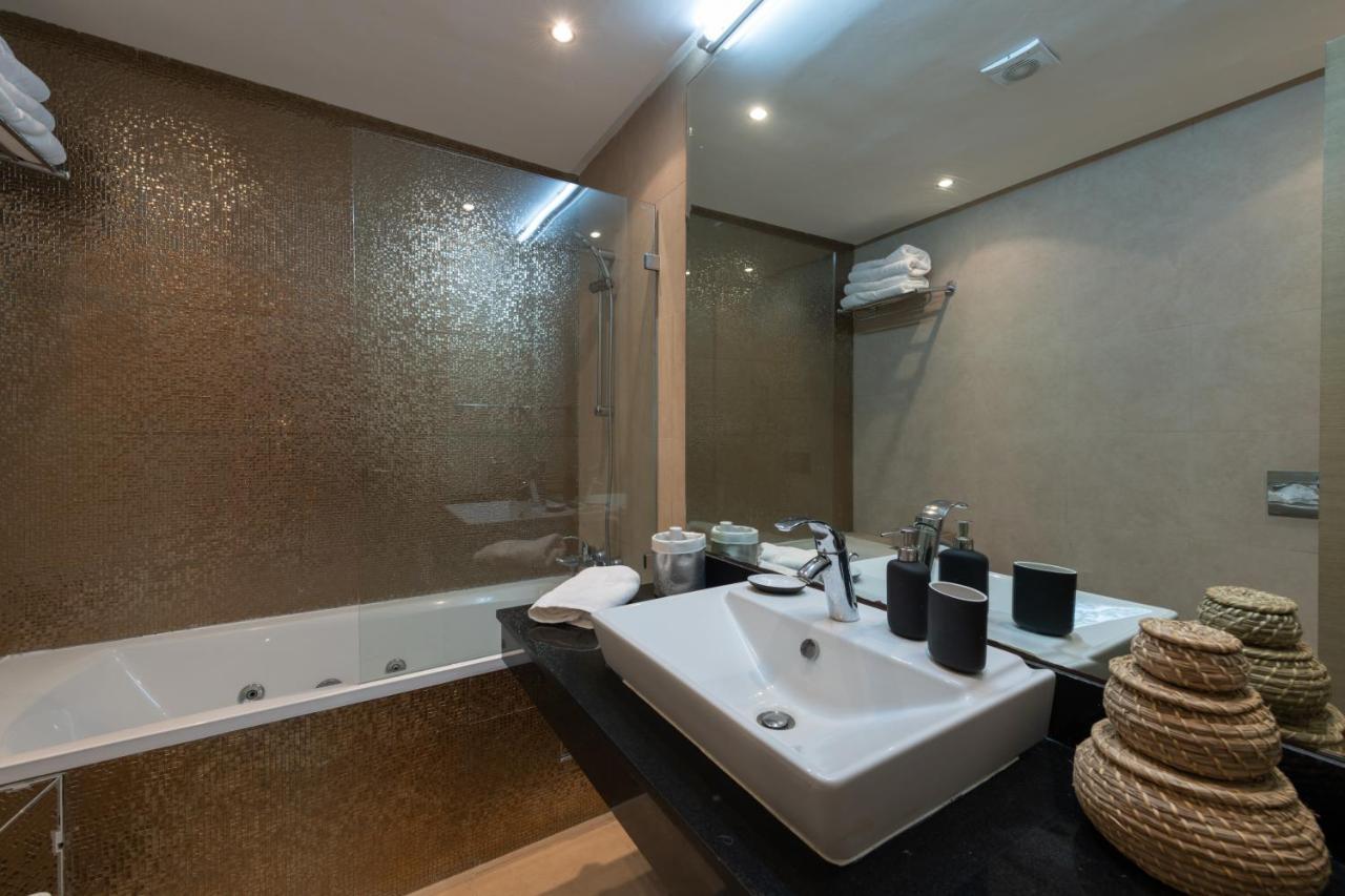 Appartement 300M2 Vue Sur Ocean Prestigia - Plage Des Nations Сейл Экстерьер фото